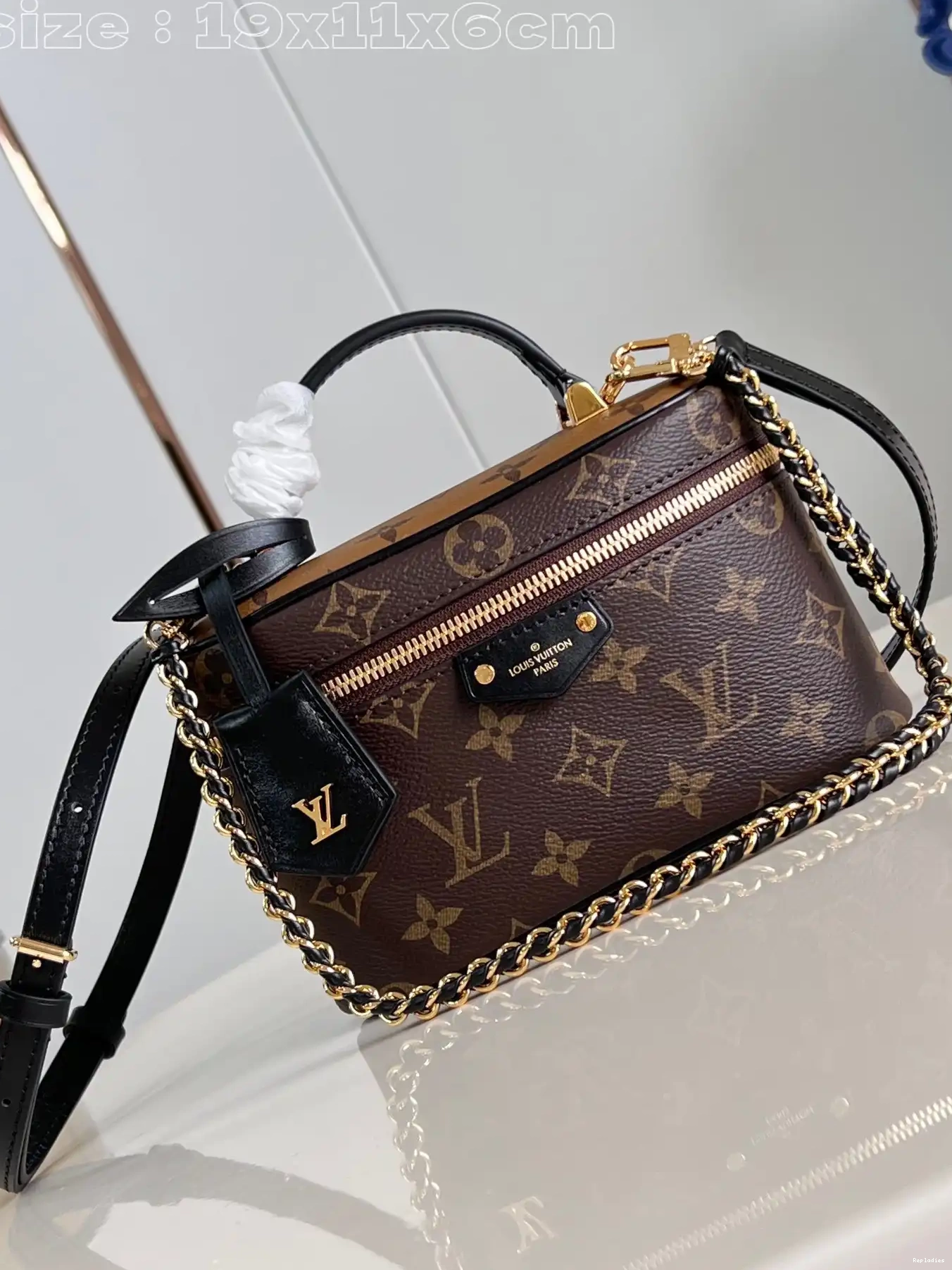 Cheap LOUIS x Vanity 11.5 6.5 x VUITTON Pouch-19 CM Chain 0608